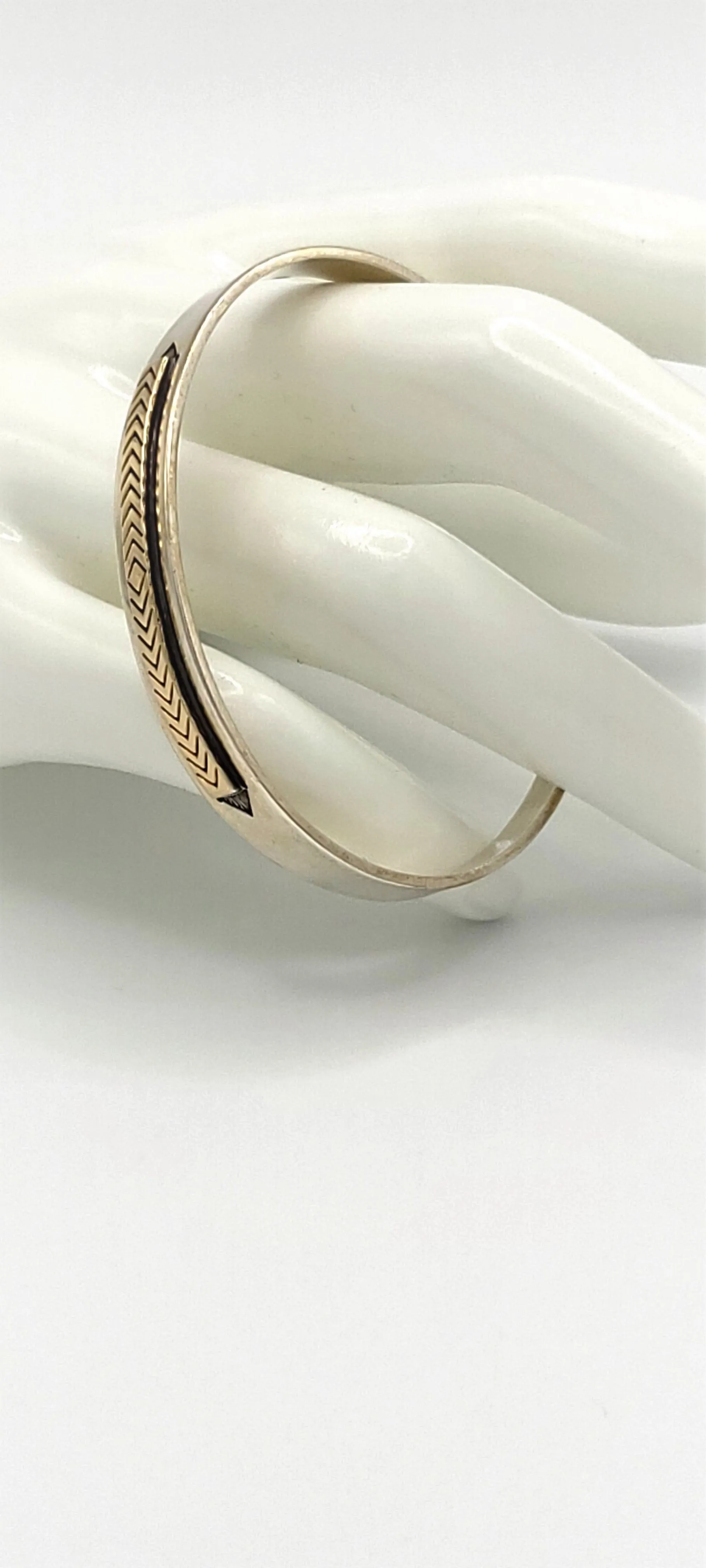 925S & 14k Gold J. Yazzie Navajo for MM Rogers Unisex Cuff Bracelet Circa 1980s