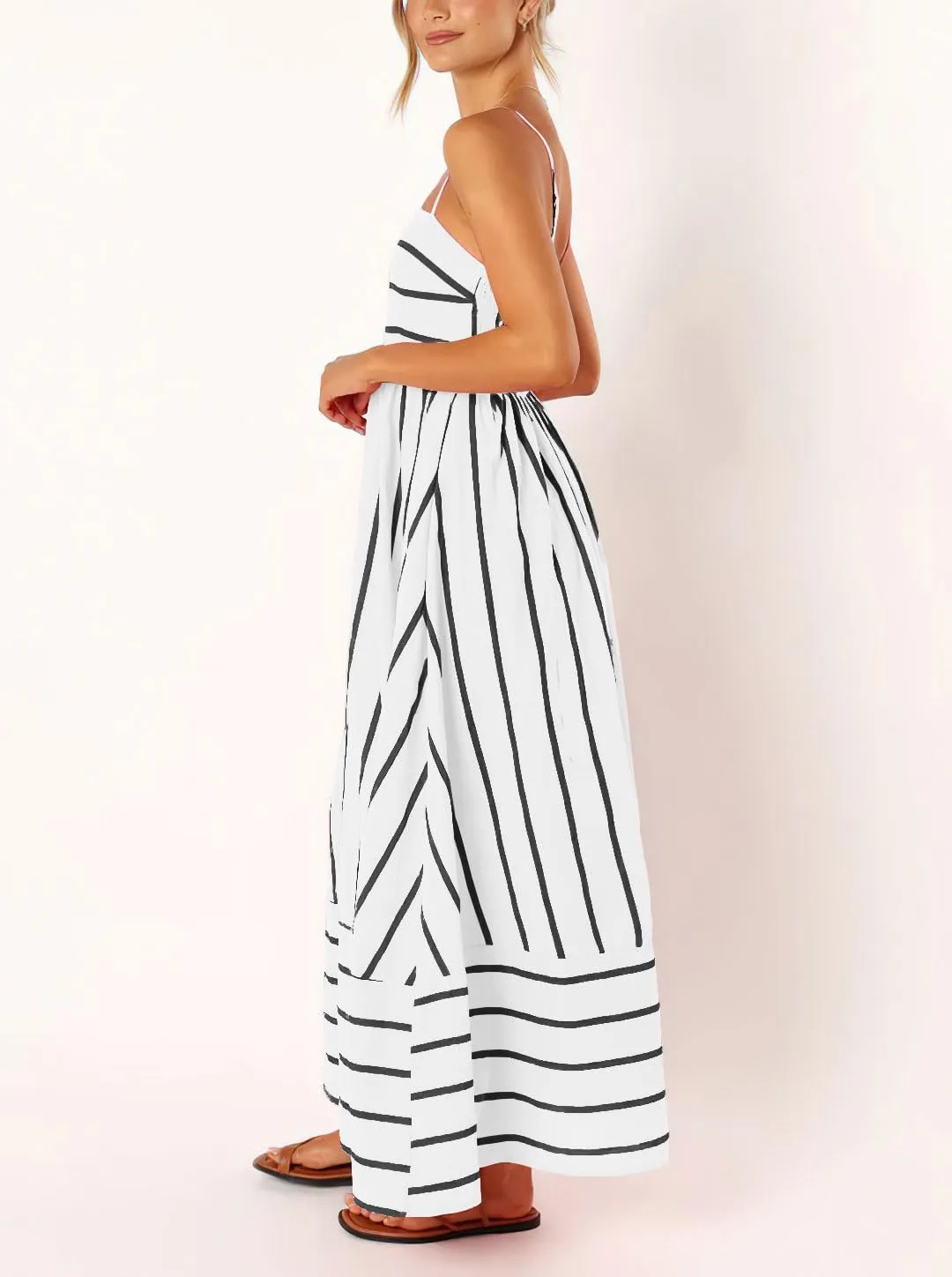 chouyatou Women's Striped Back Smocked Maxi Dress Sexy Spaghetti Strap Cut Out Flowy Swing Long Dress