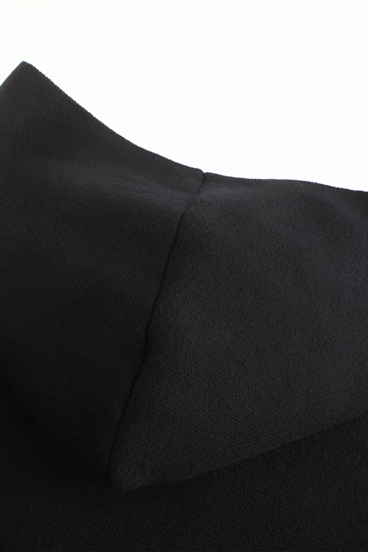 Disark Modal Anti-Pilling Knitted Hoodie-Black