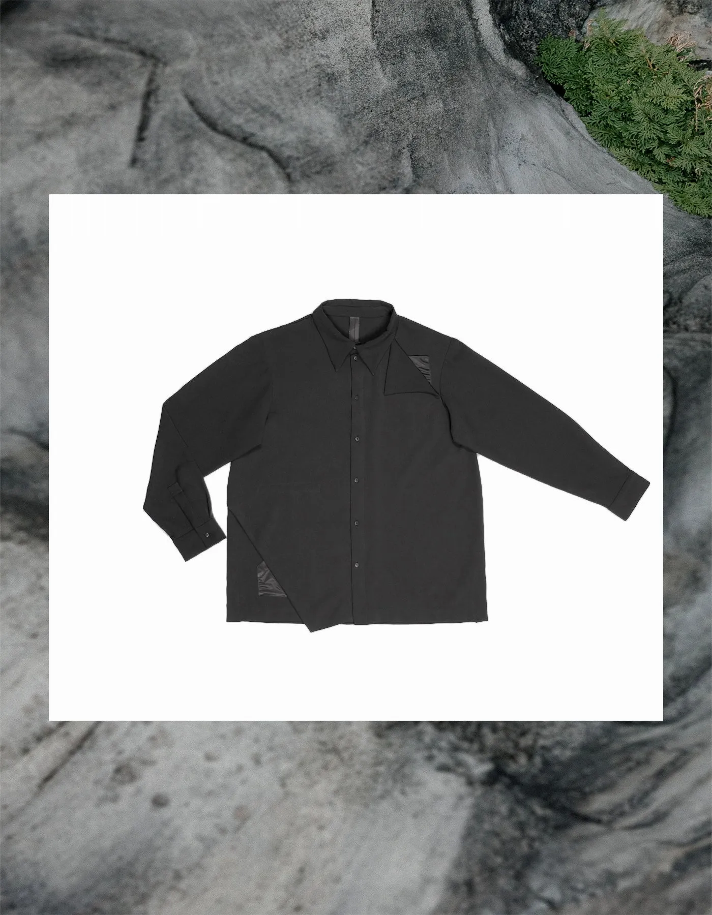 Minimal Shirt with Multi Pockets