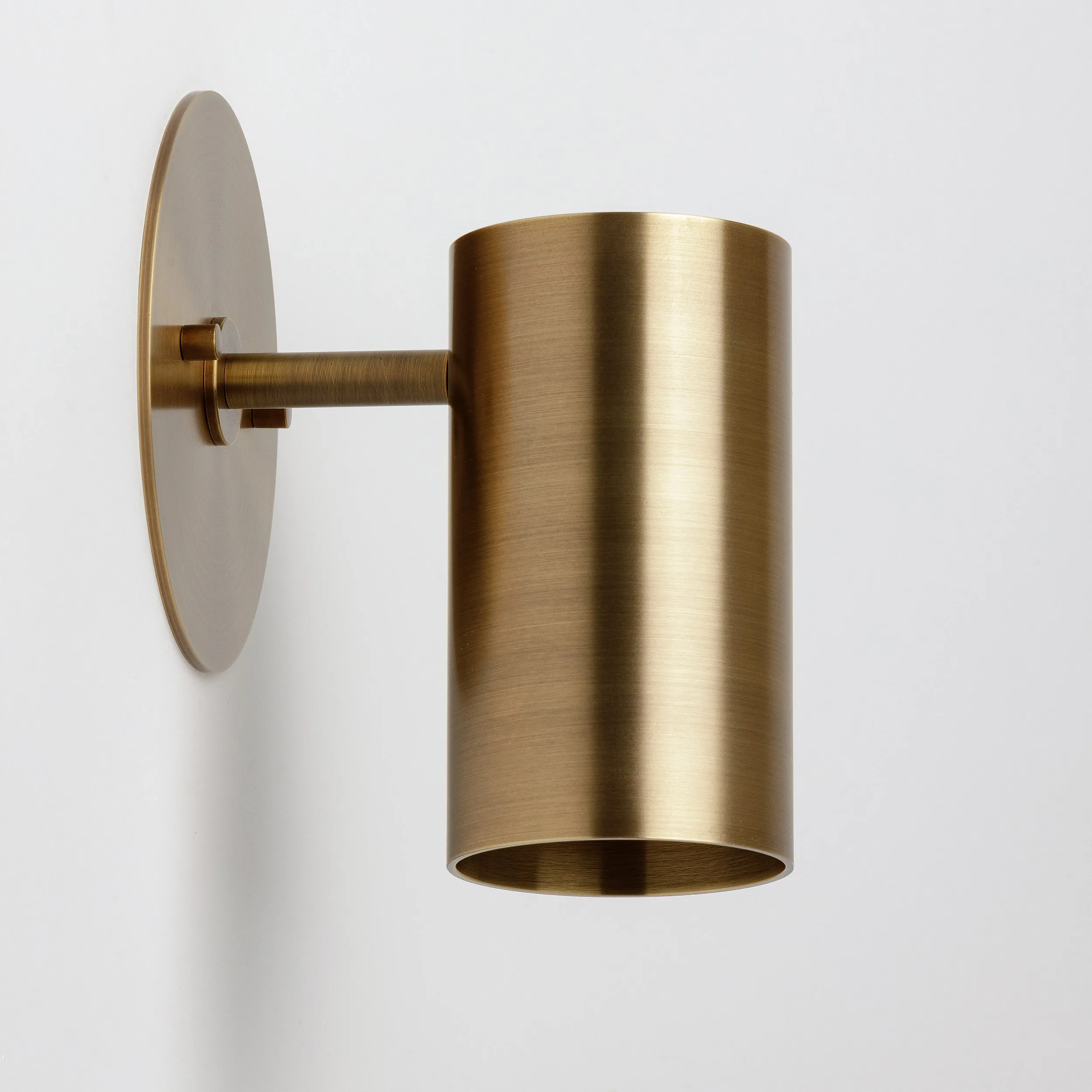 Worthington | Modern Sconce